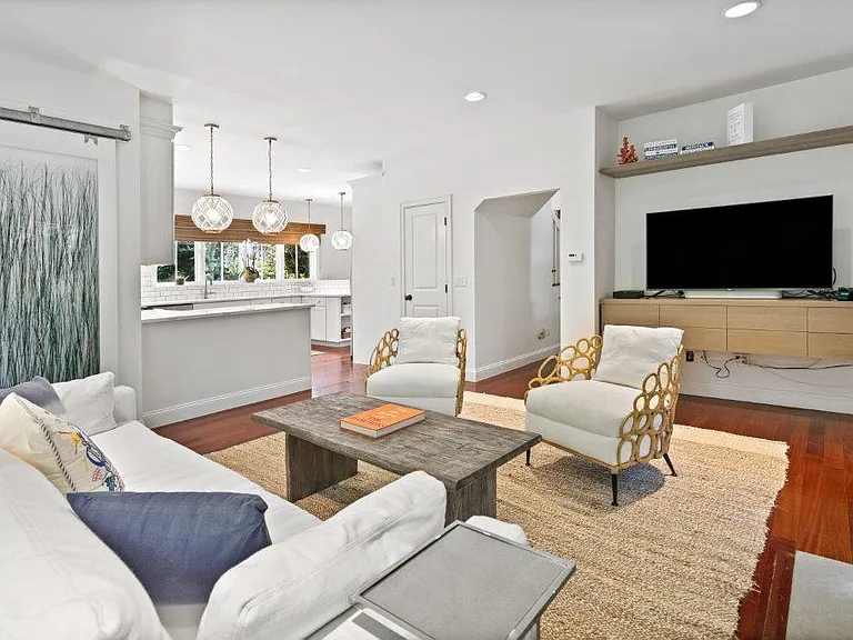 23 Devon Rd — Photo 8