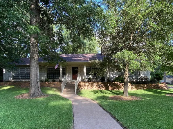 372 Oak Hill Rd, Huntsville, TX 77340