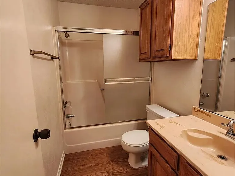 3008 N Bell Ave — Photo 10