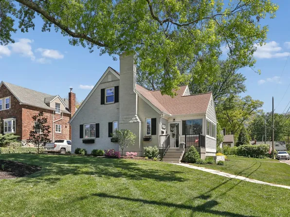 5900 Saint Regis Dr, Cincinnati, OH 45236