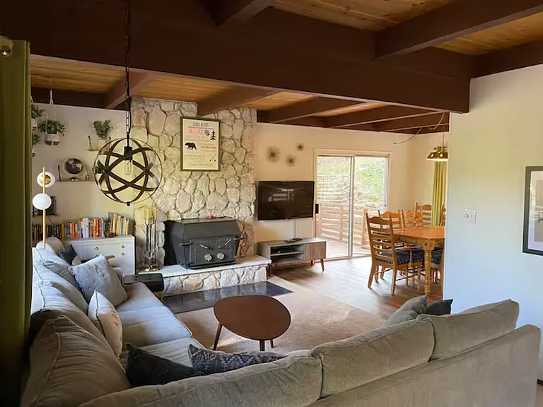 2424 Silver Dr — Photo 3