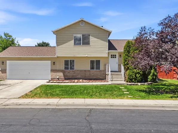 3684 S Queenspointe Ln, West Valley City, UT 84119