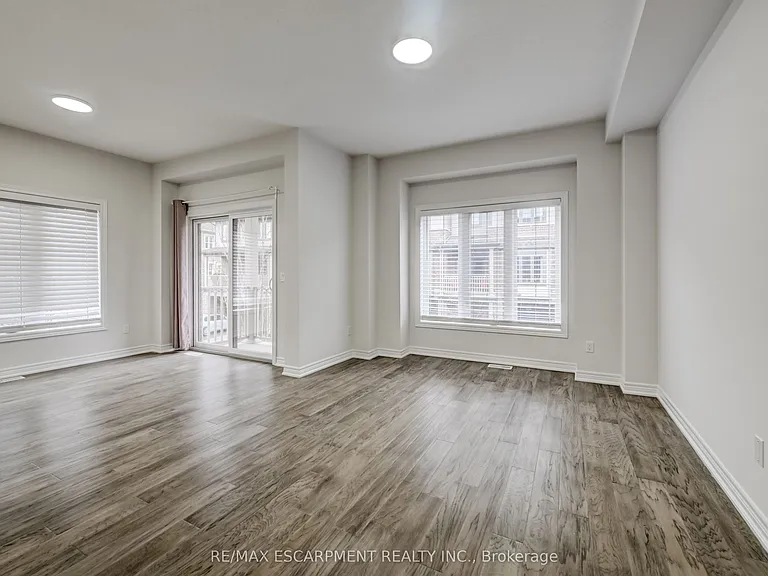 23 Ridgeside Ln — Photo 17