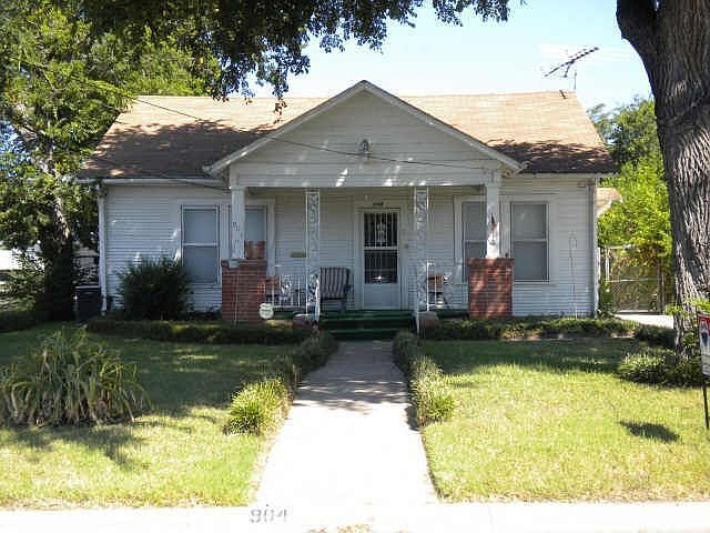 1st image of 904 E 6th Ave