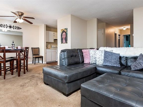 3rd image of 4219 Edith Ln APT D