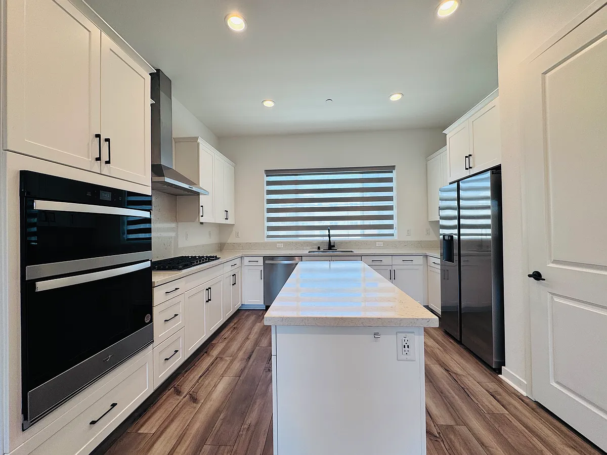 Building Photo - 1081 Cadence