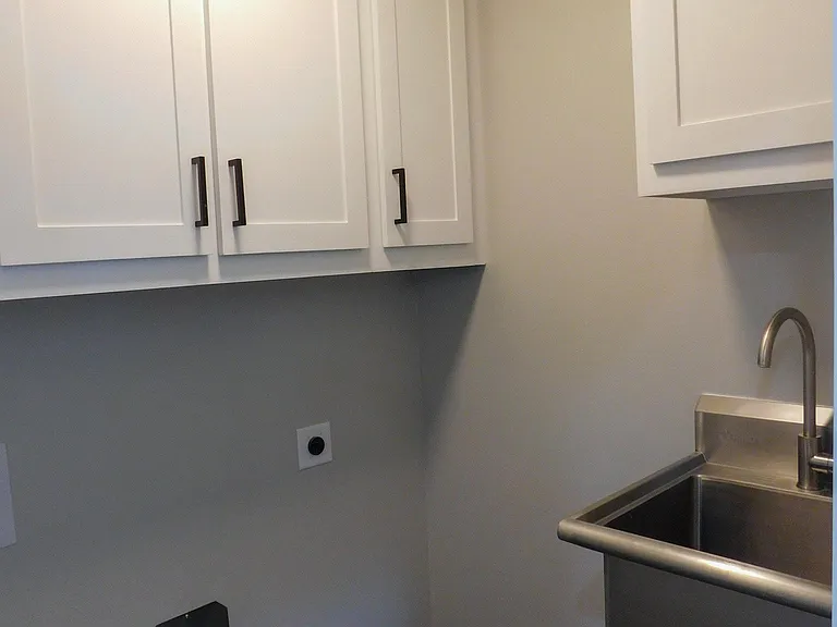 1001 Cardinal Ln — Photo 23