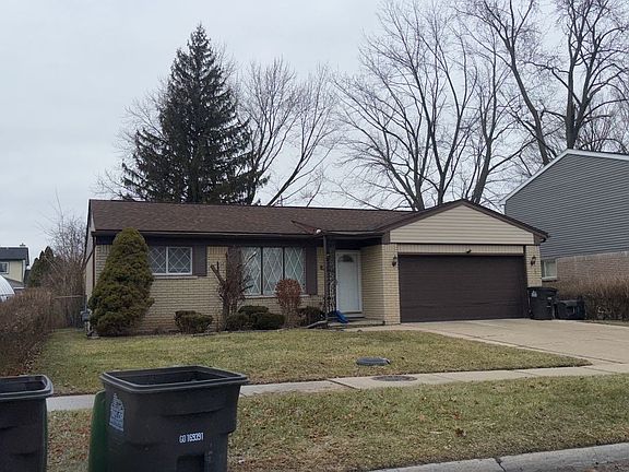 2nd image of 25072 Pamela St