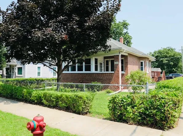1000 Vine St, Joliet, IL 60435