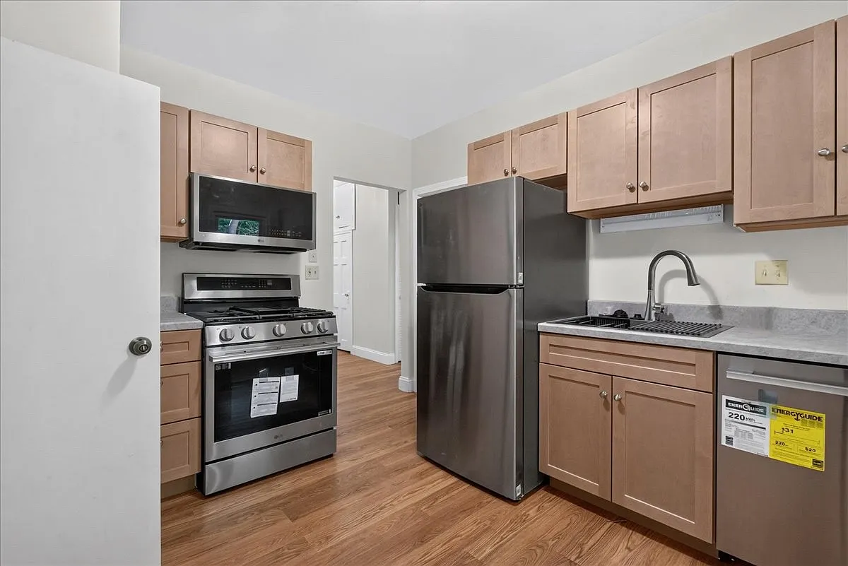 1 bed, 600 sqft, $1,495 — Photo 3