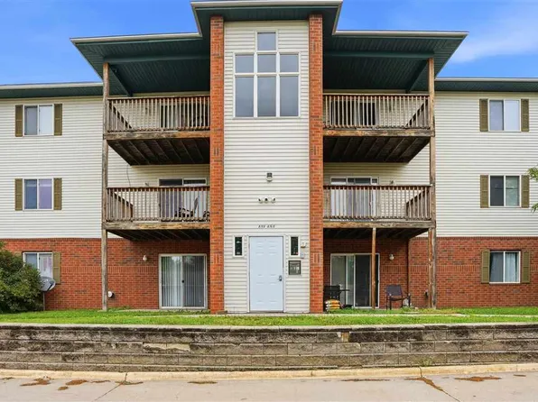 143 S Scott Blvd, Iowa City, IA 52245