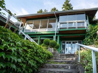 4415 Woodcrest Rd, West Vancouver, BC V7S 2W2