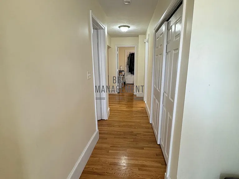 10 Benson St — Photo 8