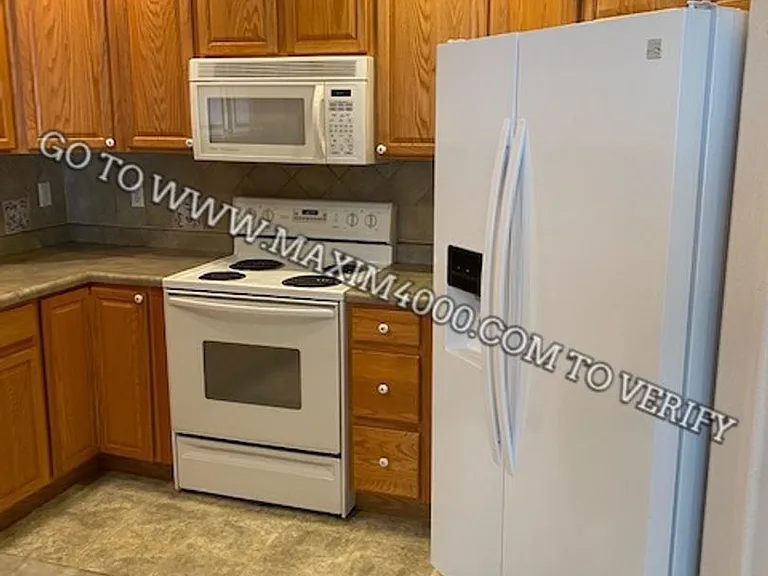 2499 Interlochen Ct #4A — Photo 5
