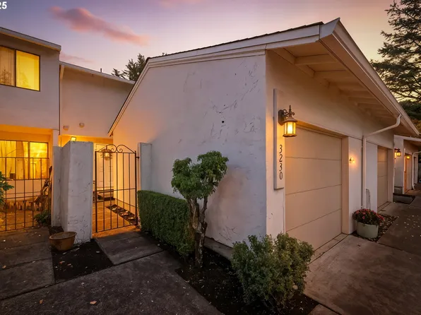 3230 NE 29th St, Gresham, OR 97030