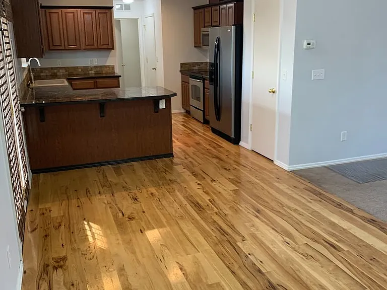 139 E Willow Creek Dr — Photo 4