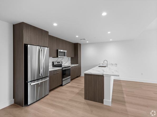 3422 El Camino Real #419