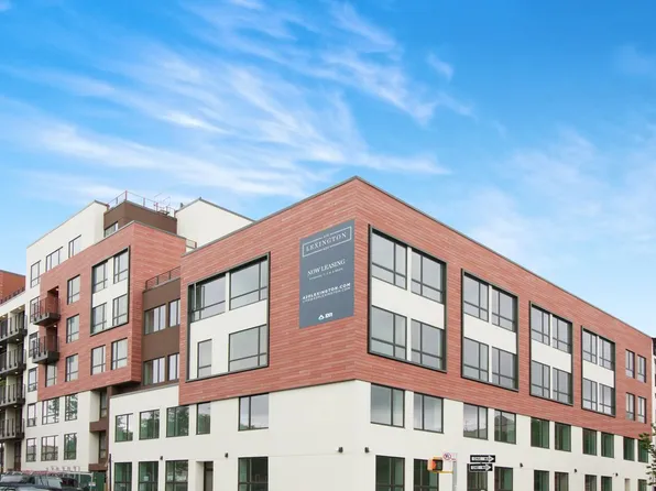 422 Lexington Avenue image 1 of 15