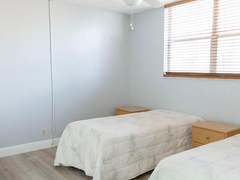 2851 Somerset Dr #116E — Photo 14