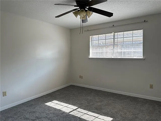 6202 Mitchell Ave — Photo 8