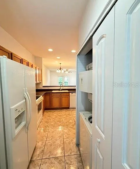 2935 NE 7th St #310 — Photo 12