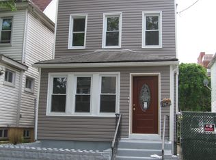 10940 153rd St, Jamaica, NY 11433