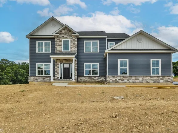 41 Joyce Ct, Bangor, PA 18013