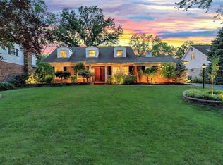 9211 Saddlebrook Dr, Saint Louis, MO