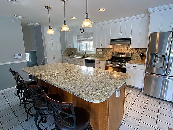 Huge Gourmet Kitchen