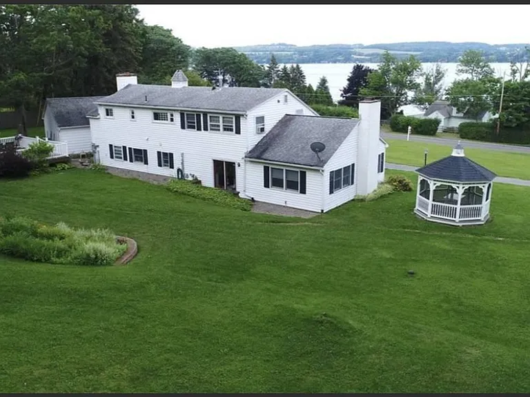 2844 E Lake Rd — Photo 1