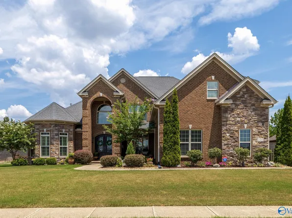 220 Legendwood Dr NW, Madison, AL 35757