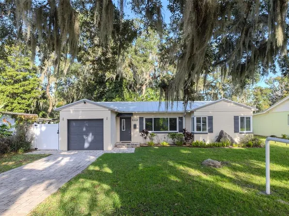 1411 Palmetto St, New Smyrna Beach, FL 32168