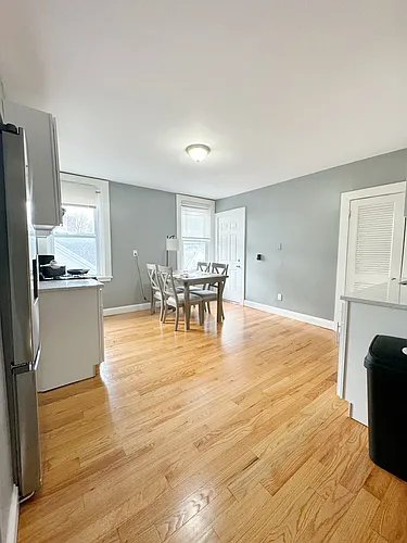 296-300 Bowdoin St Photo 1
