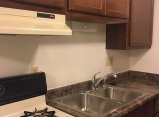 8605 N Granville Rd APT 11, Milwaukee, WI 53224