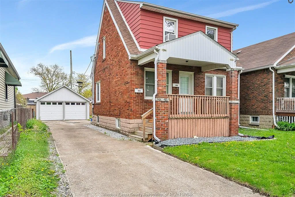 2 bed, $1,300 — Photo 2
