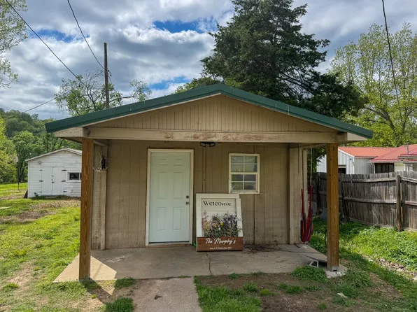 603 Park St, Anderson, MO 64831