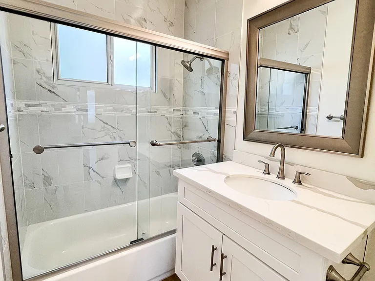 1724 Butler Ave #7 — Photo 7