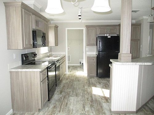 4th image of 14329 Ovid Dr