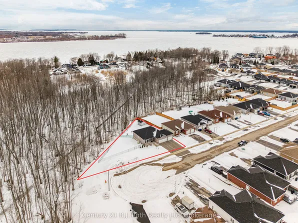 54 Ralph Dalton Blvd, Tay, ON L0K 2A0