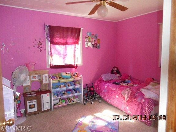 3rd image of 654 Bruce Ave
