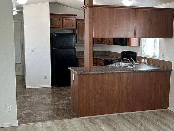 3rd image of 5600 N Dakota St Lot 14