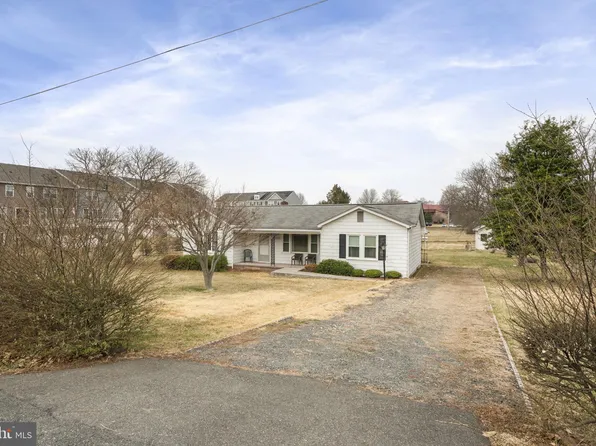 8802 Sheridan Ln, Manassas, VA 20110