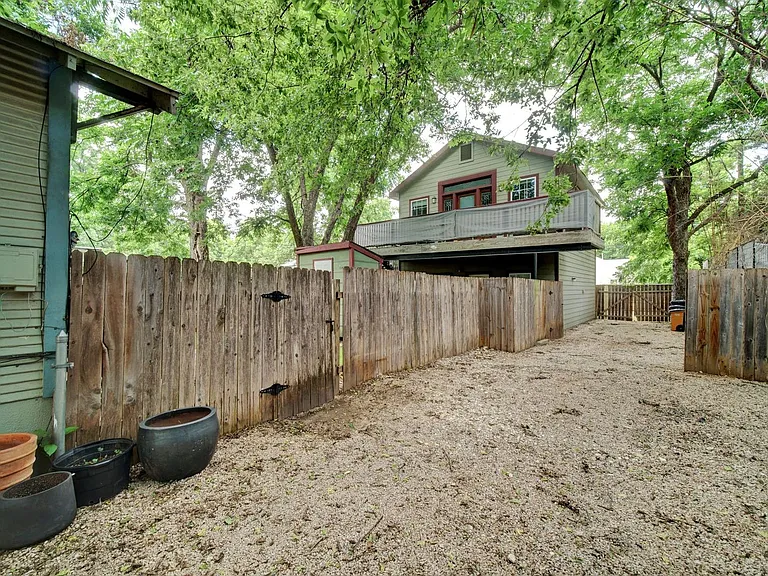 2002 Willow St — Photo 20
