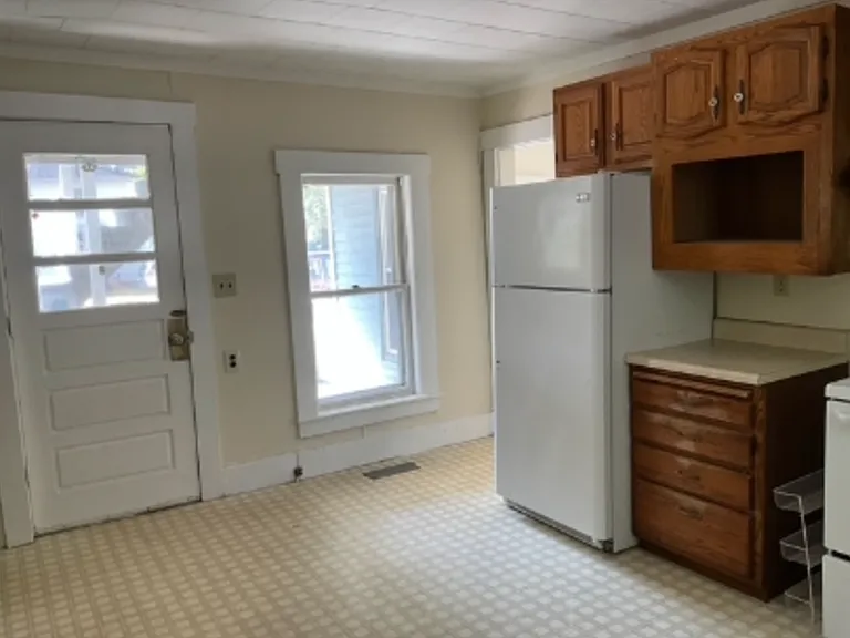 27 Damon Ct #1 — Photo 2