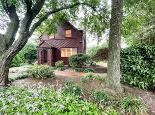 2710 Shipley Rd, Wilmington, DE 19810