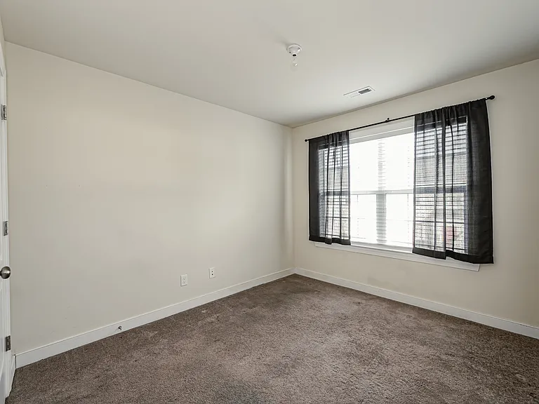 7380 Pebble Lake Dr — Photo 31