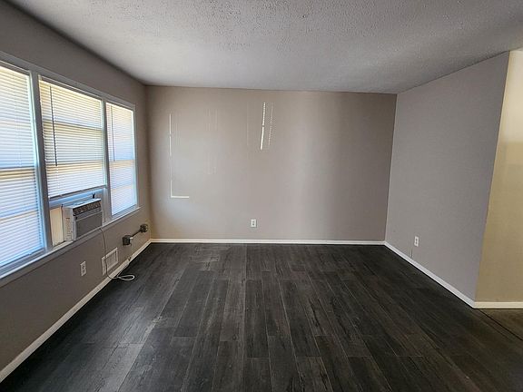 5th image of 2752 S Lulu Ave