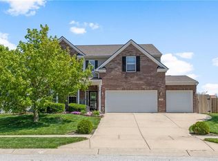 3381 Roundlake Ln, Whitestown, IN 46075