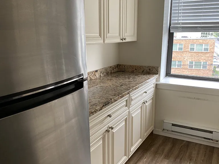1160 Richmond Rd #5G — Photo 7