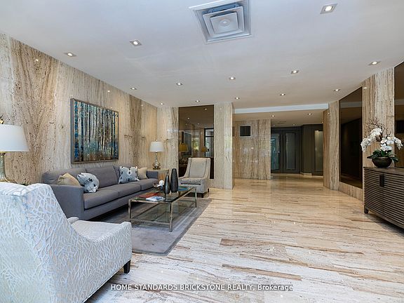 2nd image of 66 Collier St #10A